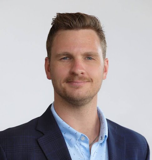 Dr. Geoffrey Halversen